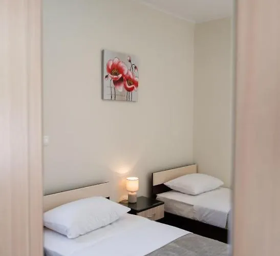 Irinis House Casa de Férias Komilion