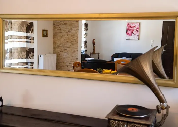 Irinis House Casa de Férias *